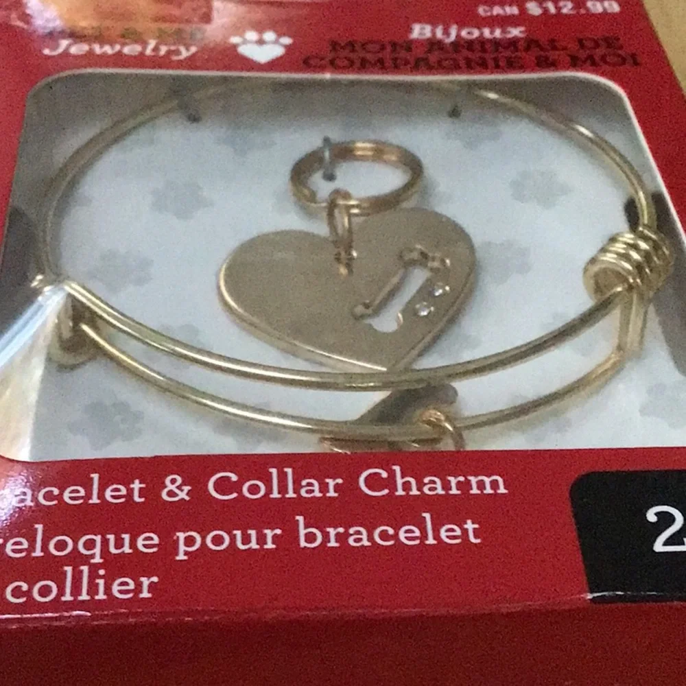 Pet & Me‎ Set Gold Tone Dog Bone Crystal Charm Collar & Bracelet NWT